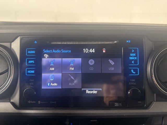 Used 2017 Toyota Tacoma TRD Sport AWD/4WD image 15