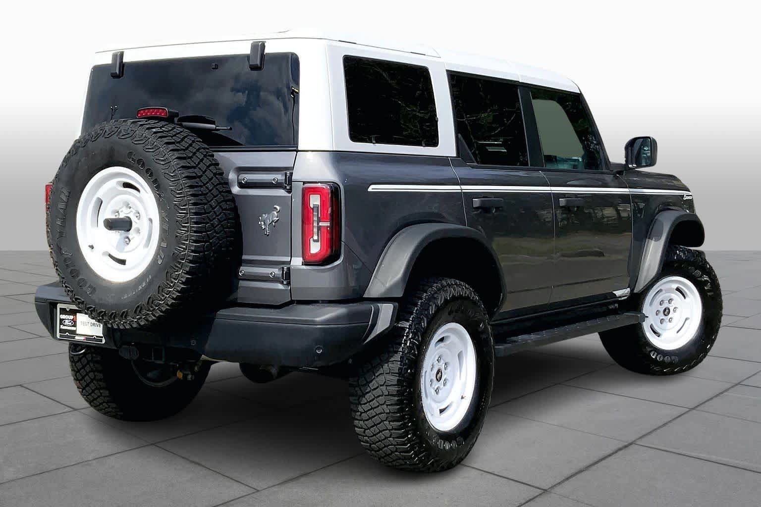 Certified 2023 Ford Bronco Heritage Edition AWD/4WD image 4