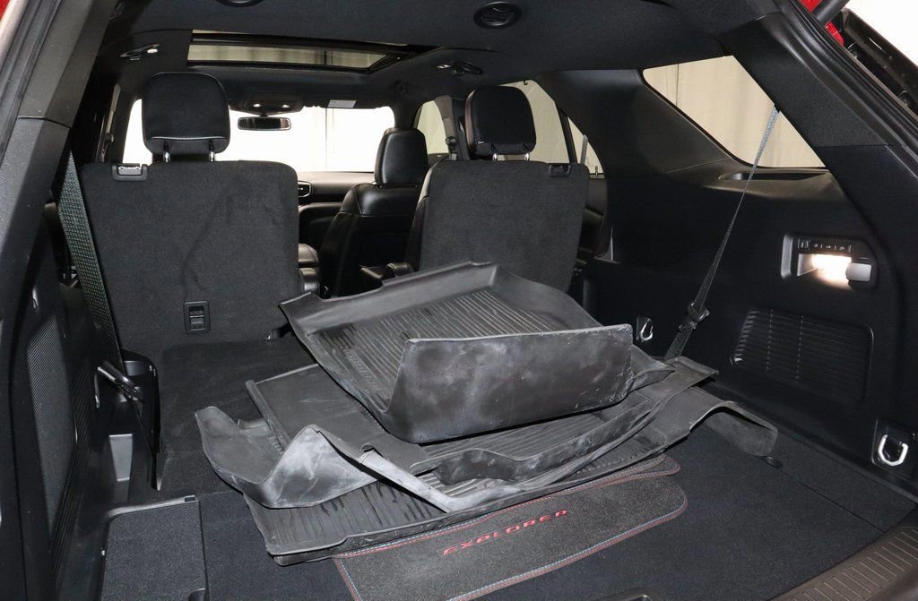 Certified 2023 Ford Explorer ST w/ Equipment Group 401A image 18