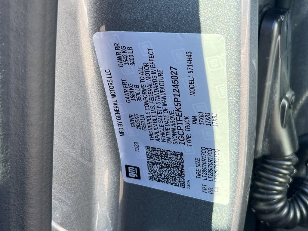 Used 2023 Chevrolet Colorado ZR2 w/ ZR2 Convenience Package III image 28