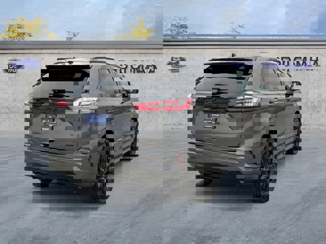 Certified 2022 Ford Edge SE w/ Black Appearance Package image 13