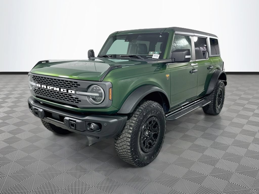 Certified 2022 Ford Bronco Badlands w/ Sasquatch Package AWD/4WD image 3