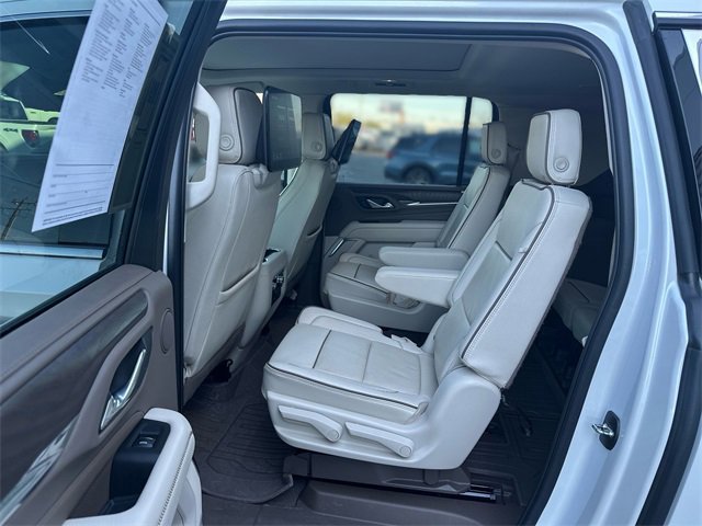 Used 2024 GMC Yukon XL Denali w/ Advanced Technology Package image 24