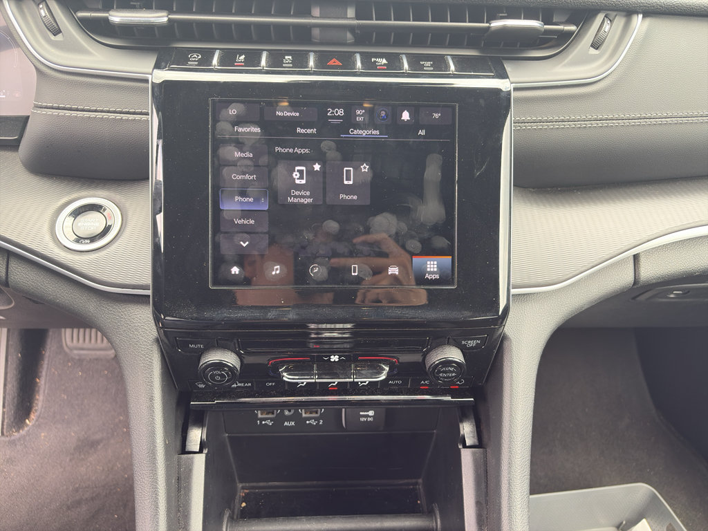 Used 2025 Jeep Grand Cherokee L Laredo RWD image 7