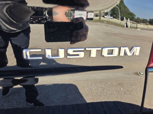 Used 2022 Chevrolet Silverado 1500 Custom image 16