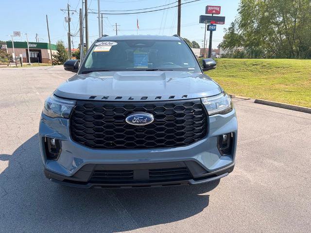 Certified 2026 Ford Explorer ST-Line AWD/4WD image 2