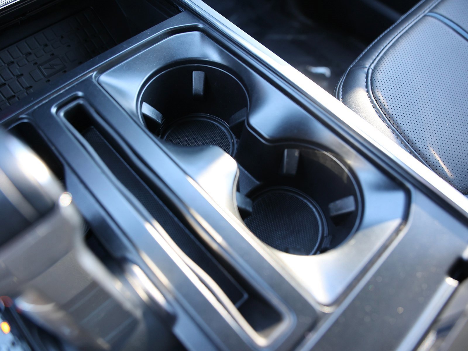 Certified 2024 Ford F150 Platinum w/ Equipment Group 702A High image 36