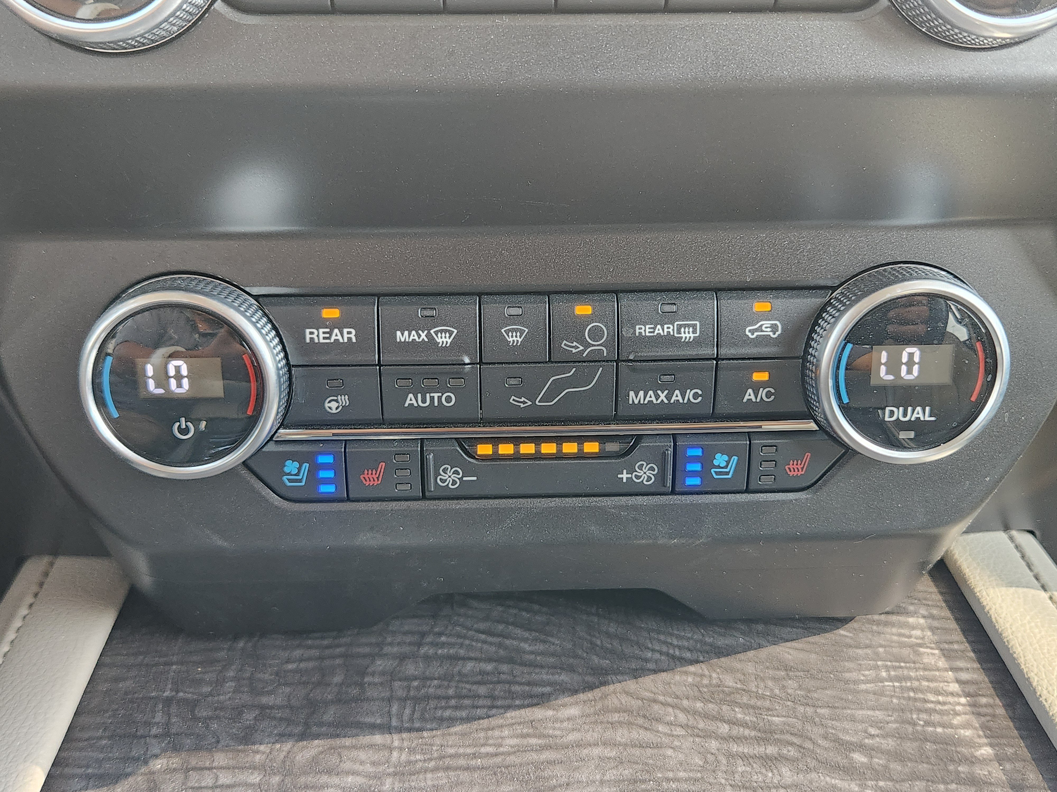 Certified 2019 Ford Expedition Limited w/ Driver Assistance Package RWD image 14