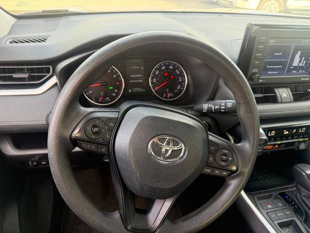 Used 2022 Toyota RAV4 XLE FWD image 6