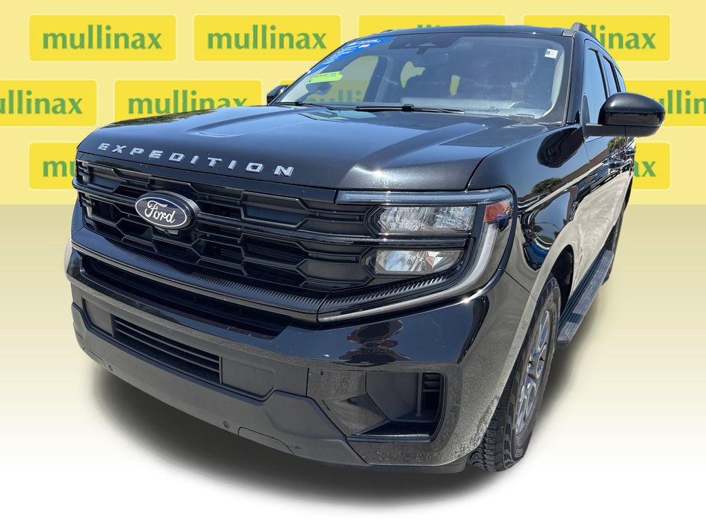 Certified 2025 Ford Expedition Active RWD image 10