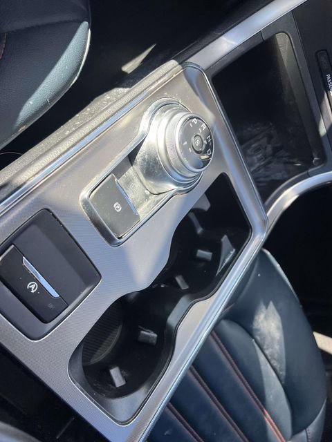 Certified 2024 Ford Edge SEL w/ Sport Appearance Package AWD/4WD image 31