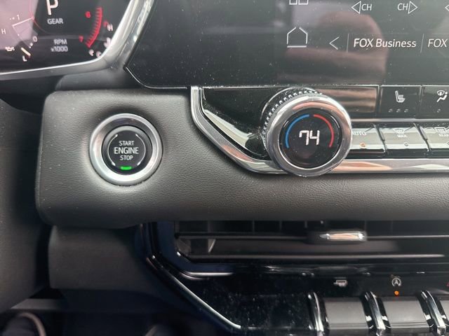 Used 2024 GMC Canyon Elevation w/ Convenience Package image 19