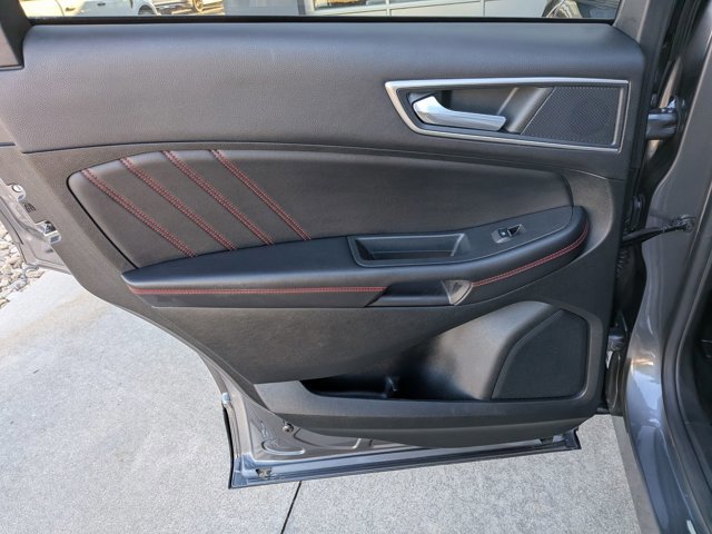 Certified 2022 Ford Edge ST-Line image 27