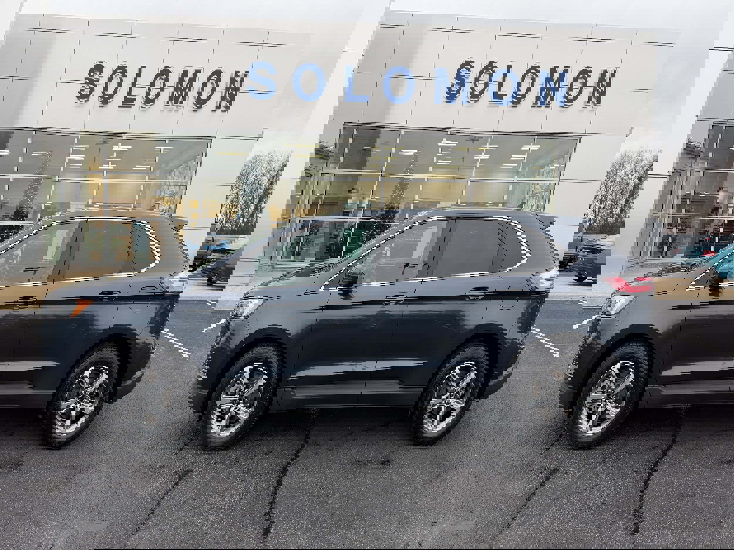 Certified 2024 Ford Edge SEL w/ Convenience Package image 9