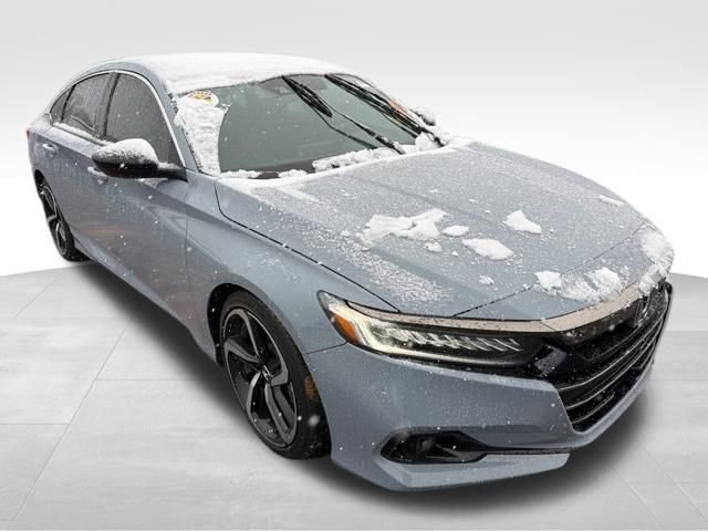 Used 2022 Honda Accord Sport image 2