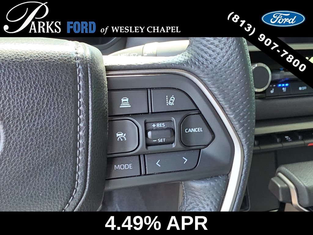 Used 2025 Toyota Tundra Limited AWD/4WD image 29