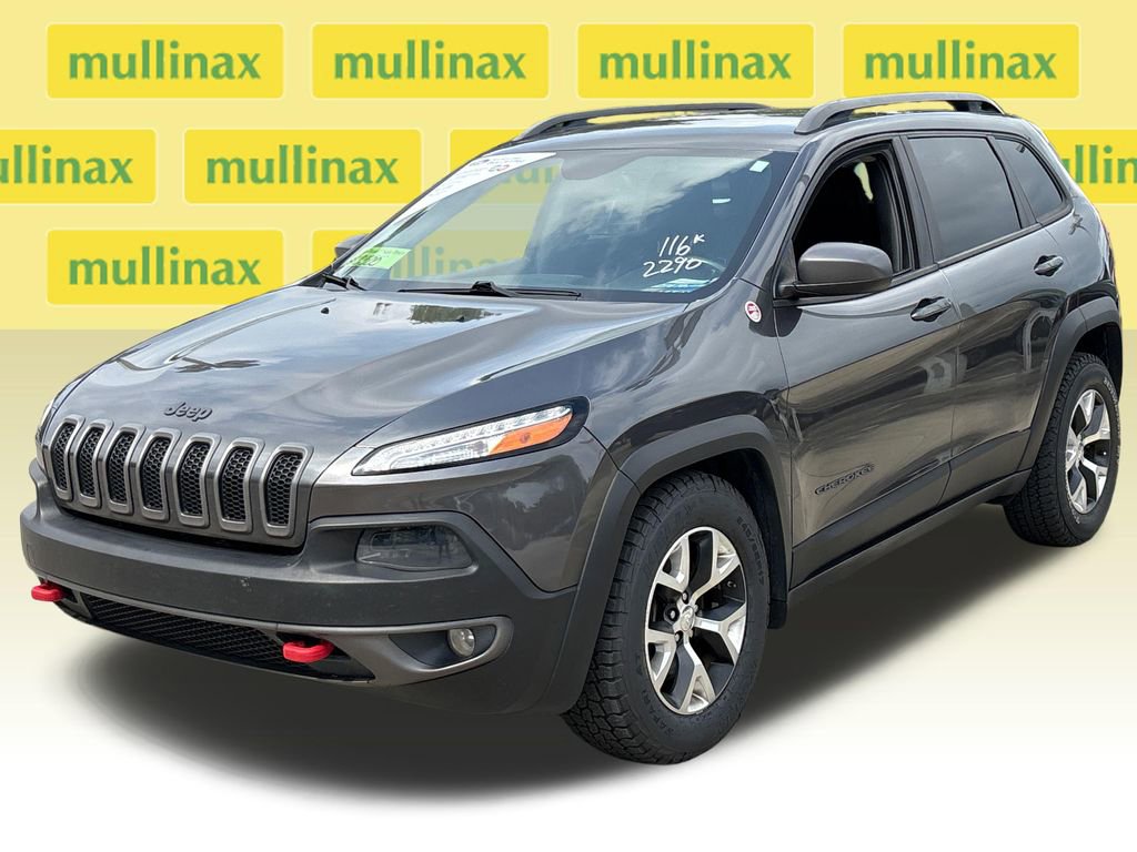 Used 2017 Jeep Cherokee Trailhawk w/ Comfort/Convenience Group AWD/4WD image 11