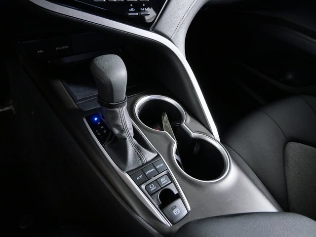 Used 2021 Toyota Camry LE FWD image 19