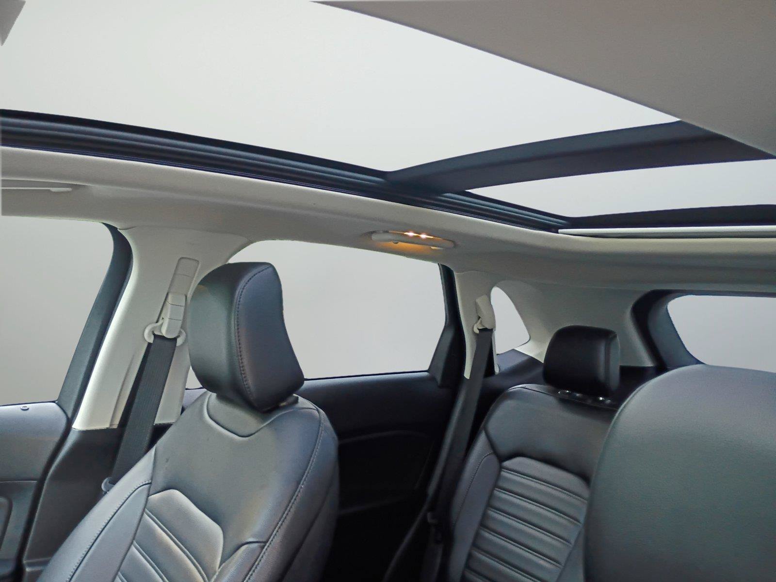 Certified 2022 Ford Edge SEL w/ Convenience Package AWD/4WD image 18