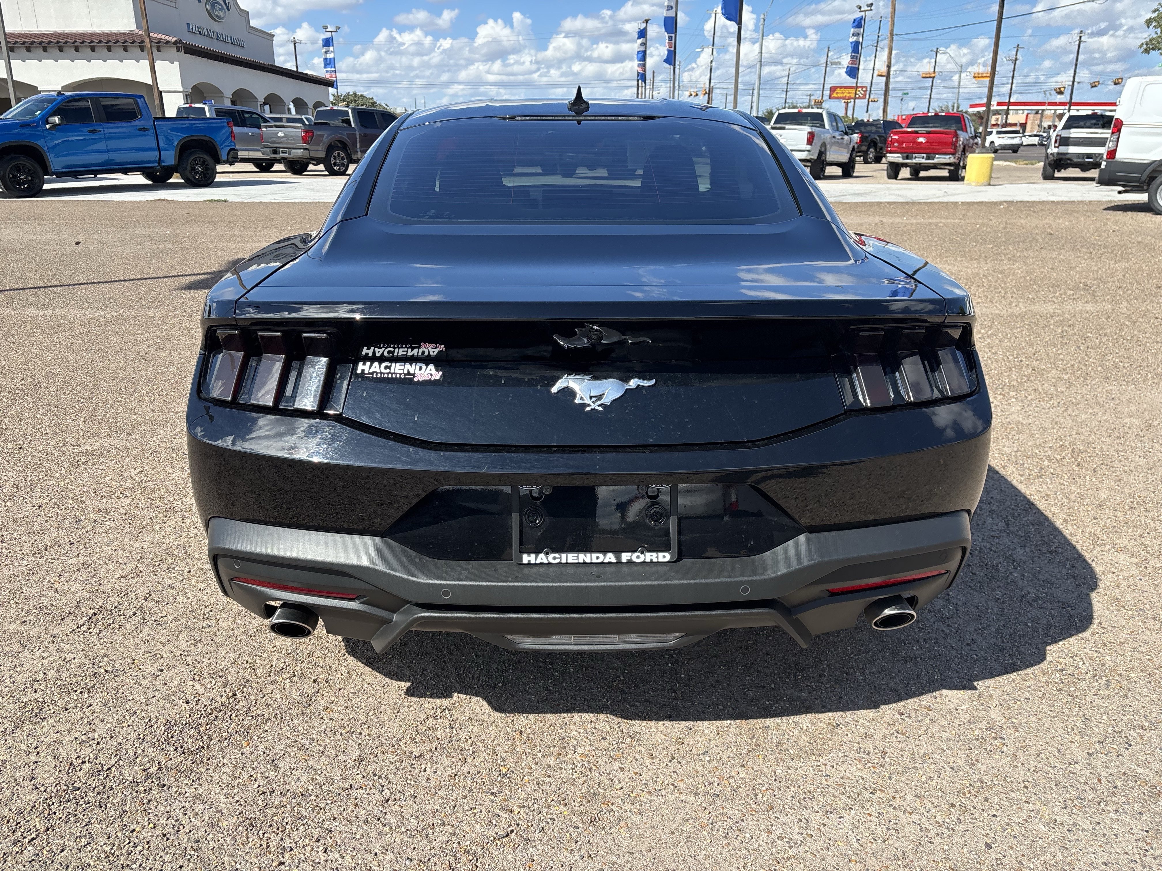 Certified 2025 Ford Mustang Coupe RWD image 3