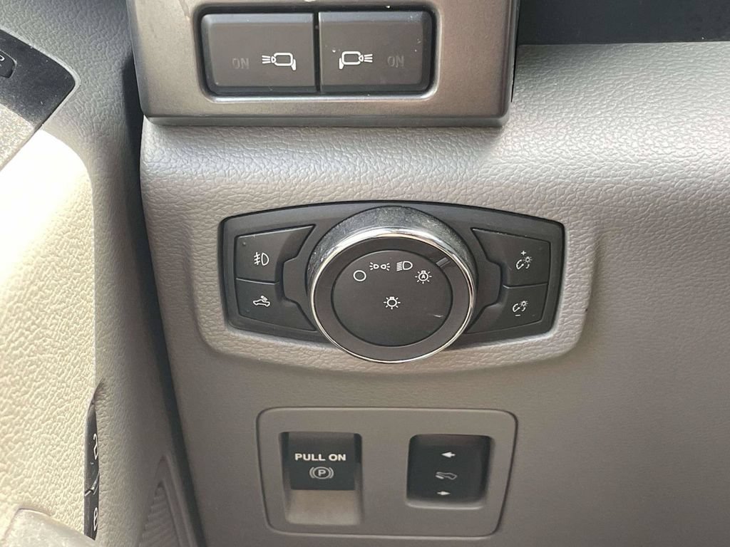 Certified 2019 Ford F150 XLT w/ Equipment Group 302A Luxury AWD/4WD image 28