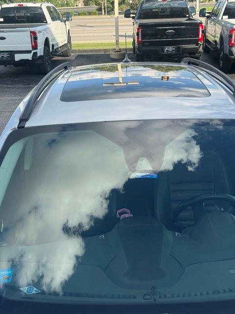 Certified 2018 Ford Escape SEL w/ Ford Safe & Smart Package FWD image 3