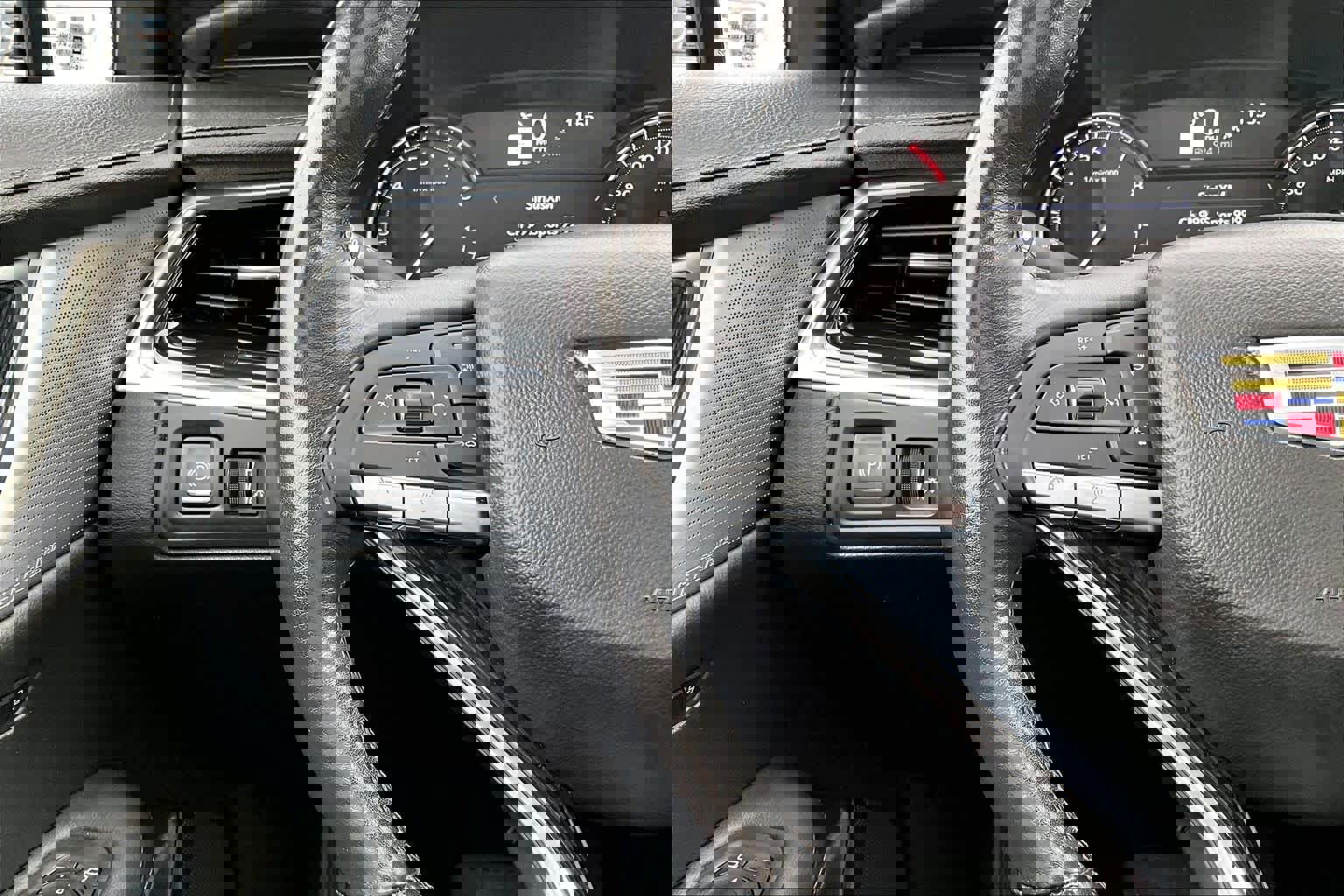 Used 2024 Cadillac XT6 Premium Luxury image 47