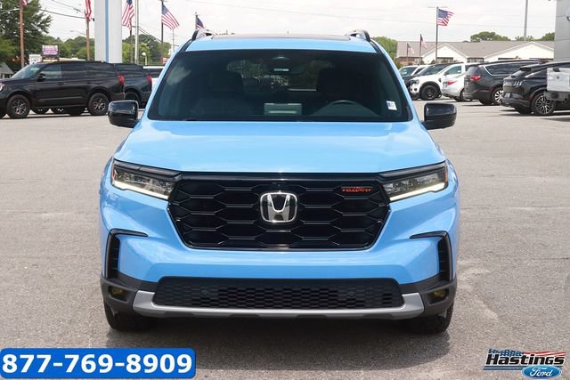 Used 2023 Honda Pilot TrailSport image 2