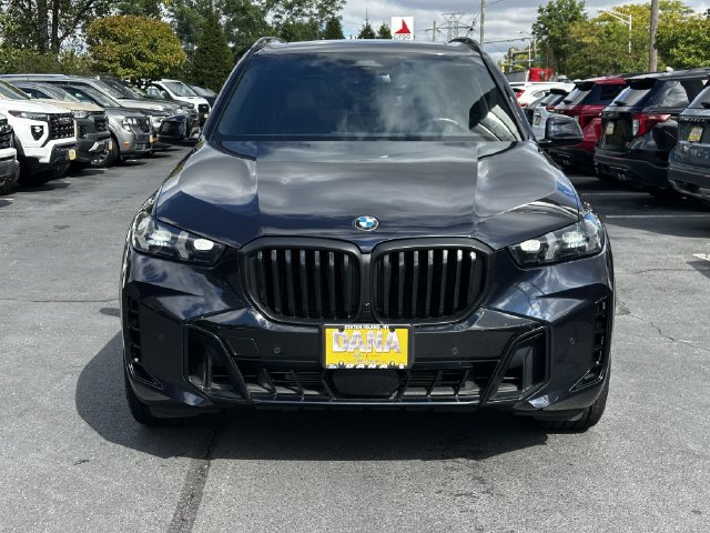Used 2024 BMW X5 xDrive40i w/ M Sport Package AWD/4WD image 2