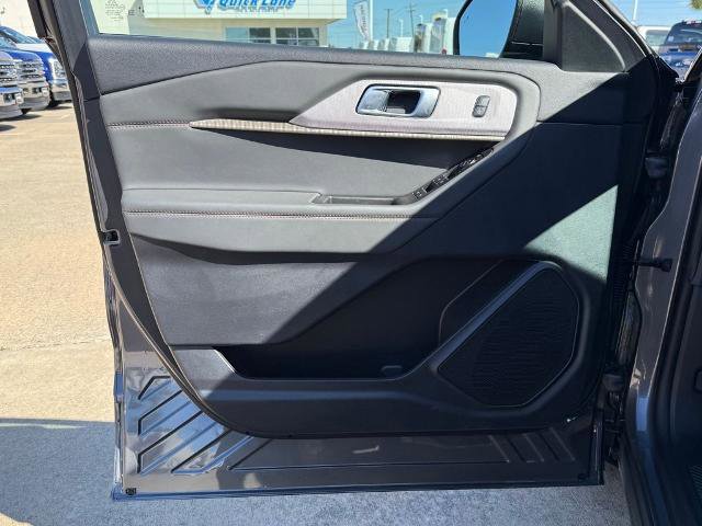 Certified 2025 Ford Explorer Active image 13