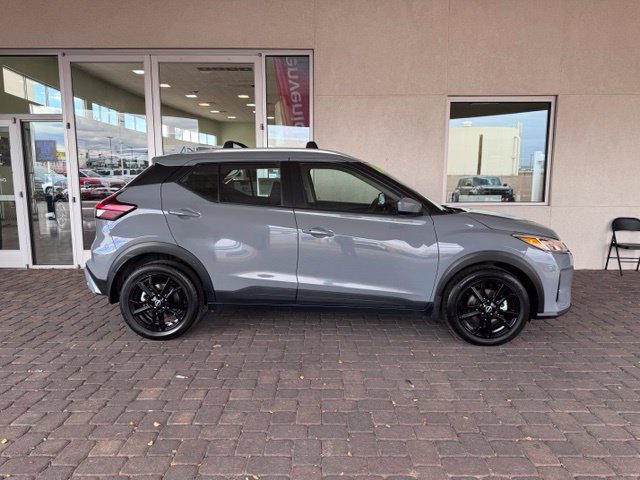 Used 2023 Nissan Kicks SV w/ Exterior Package FWD image 6