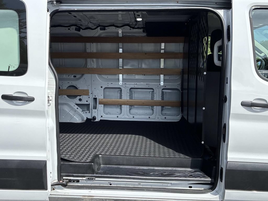 Certified 2025 Ford Transit 250 Low Roof w/ Exterior Upgrade Package RWD image 11