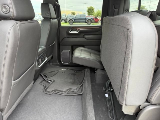 Used 2024 Chevrolet Silverado 2500 High Country w/ High Country Premium Package AWD/4WD image 24