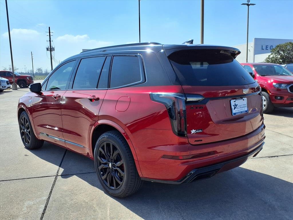 Used 2022 Cadillac XT6 Sport w/ Platinum Package image 4