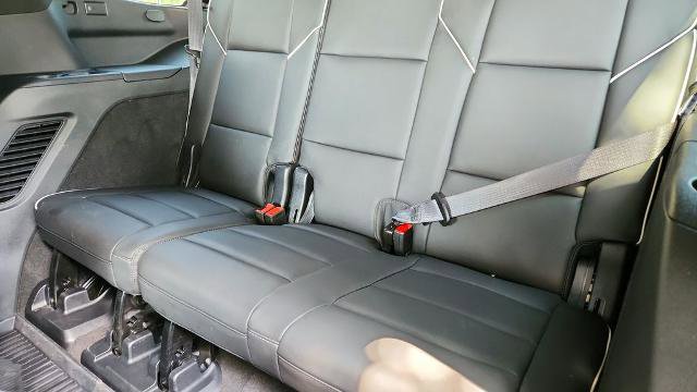 Used 2024 Cadillac Escalade Premium Luxury image 33