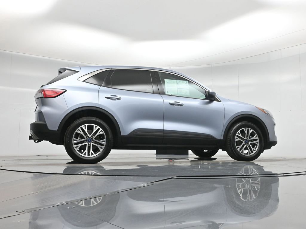 Certified 2022 Ford Escape SEL w/ Class II Trailer Tow Package image 12