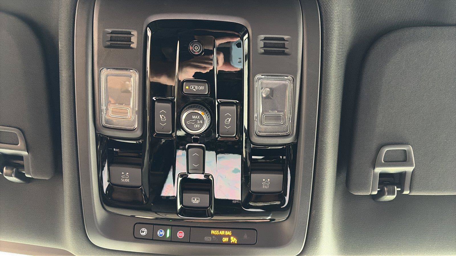 Used 2026 GMC Yukon Denali w/ Sun & Power Step Package AWD/4WD image 29