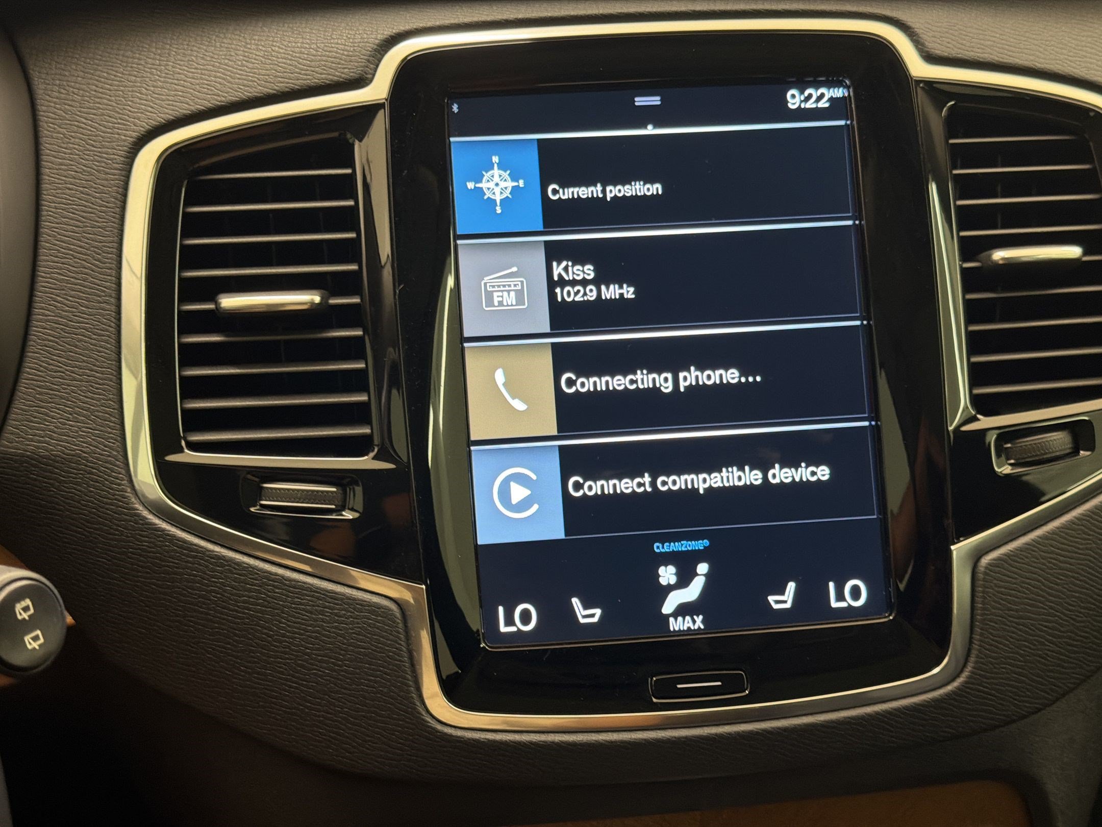 Used 2022 Volvo XC90 T6 Momentum w/ Advanced Package AWD/4WD image 18