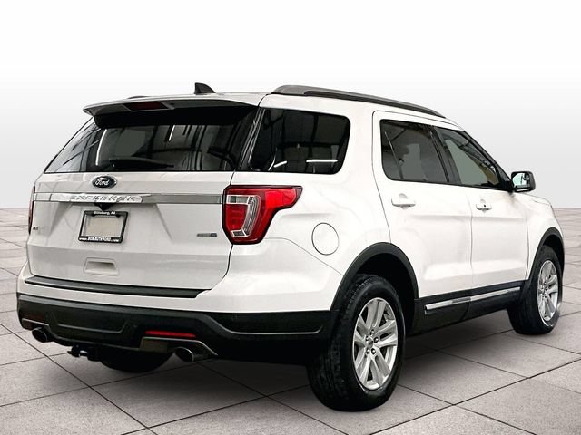 Certified 2018 Ford Explorer XLT AWD/4WD image 11