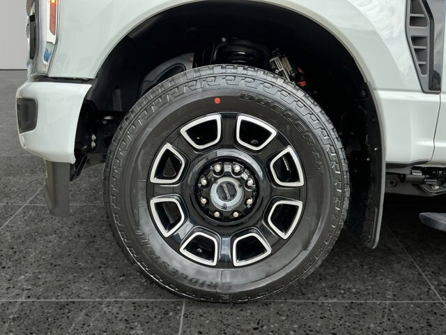 Certified 2025 Ford F350 Platinum AWD/4WD image 14