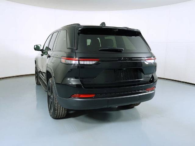 Used 2024 Jeep Grand Cherokee Limited w/ Luxury Tech Group II AWD/4WD image 5