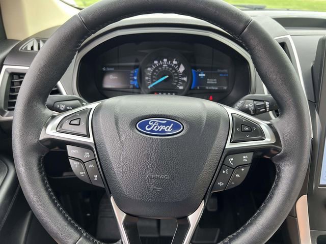Certified 2024 Ford Edge SEL w/ Convenience Package AWD/4WD image 16