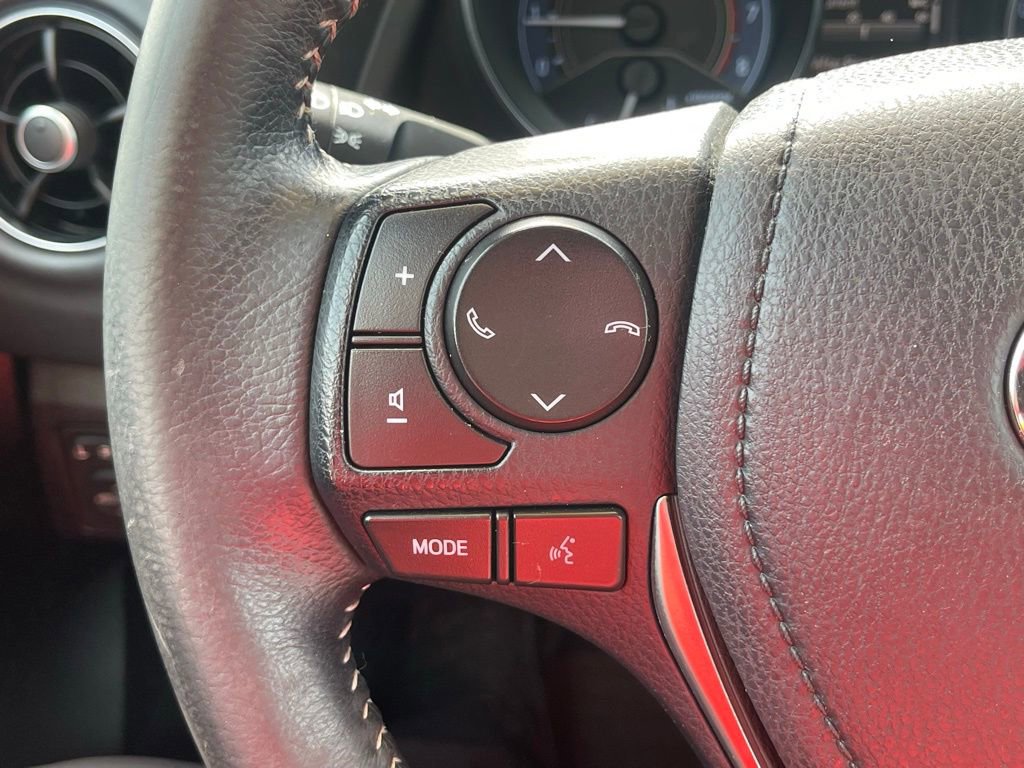 Used 2018 Toyota Corolla iM image 29