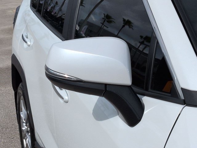 Used 2025 Toyota RAV4 Limited FWD image 12