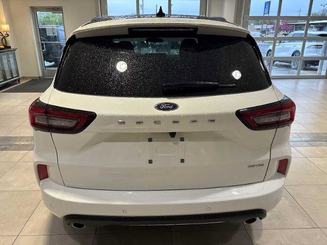 Certified 2024 Ford Escape ST-Line w/ Tech Pack #1 AWD/4WD image 4