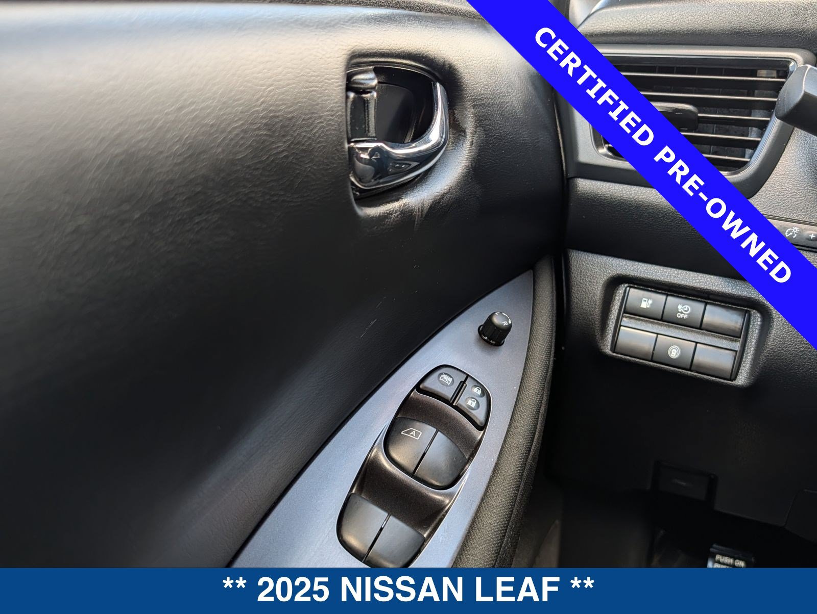 Used 2025 Nissan Leaf S FWD image 23