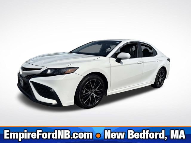 Used 2024 Toyota Camry SE