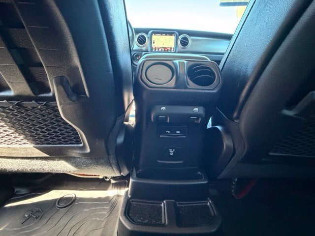 Used 2019 Jeep Wrangler Unlimited Rubicon AWD/4WD image 25