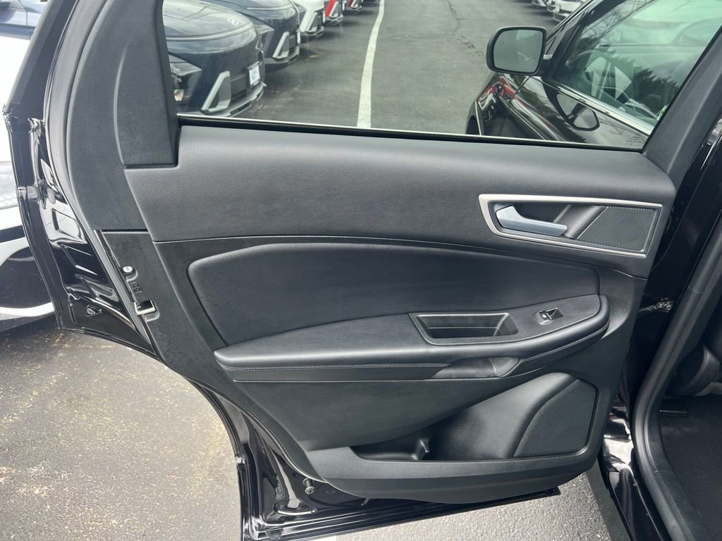 Certified 2024 Ford Edge SEL w/ Convenience Package AWD/4WD image 15