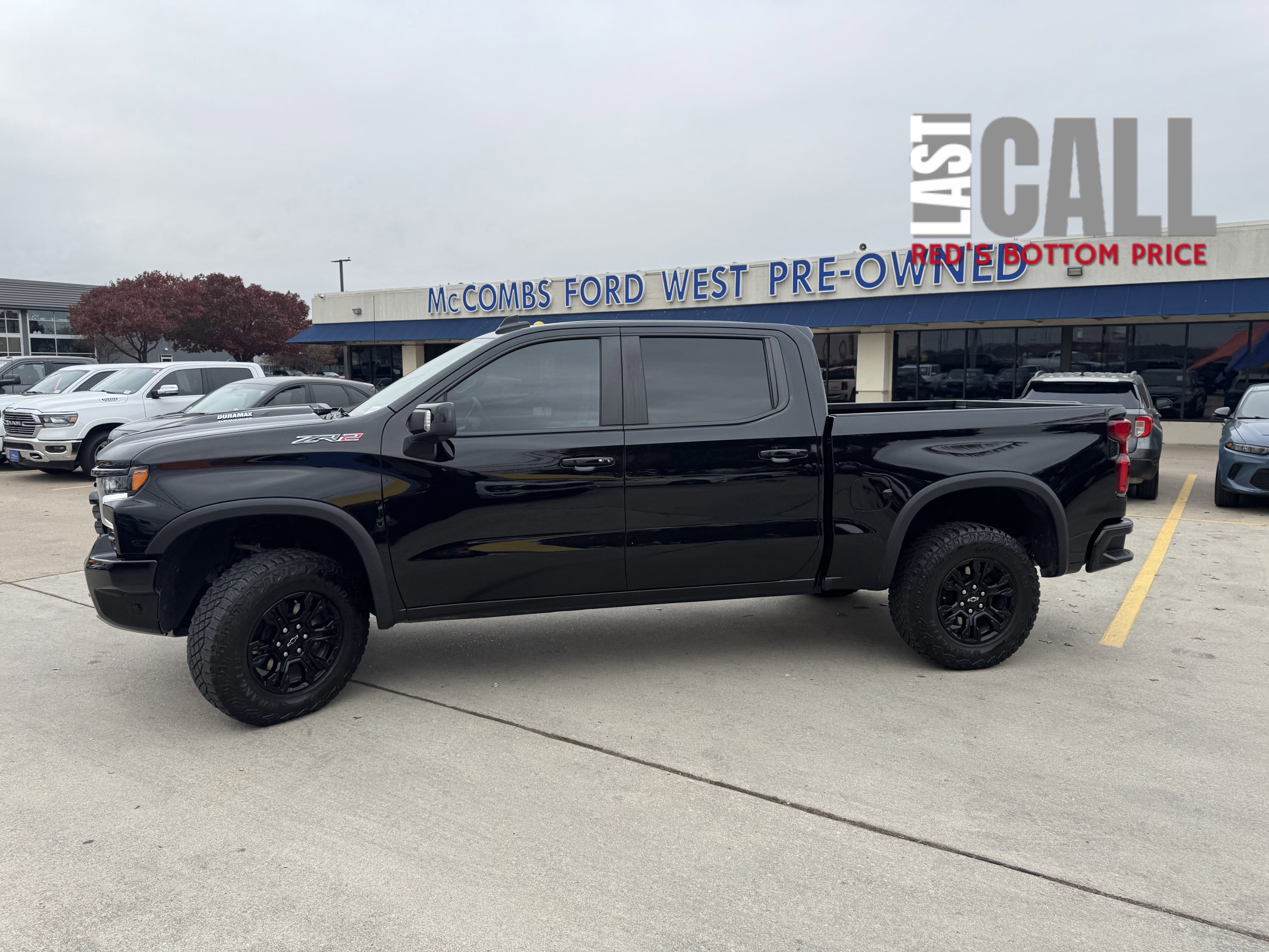 Used 2024 Chevrolet Silverado 1500 ZR2 w/ Technology Package image 7
